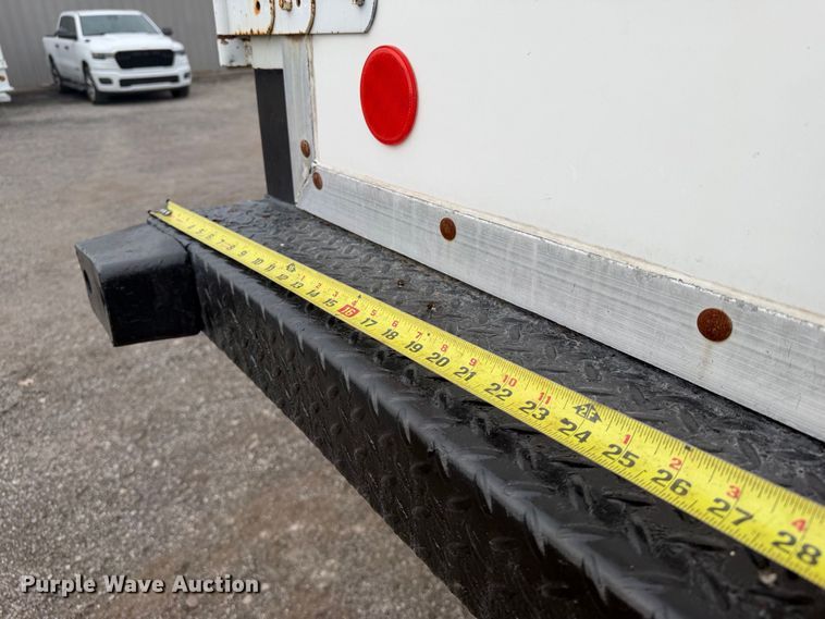 image for item FW3514 1996 Ford L8000 box truck