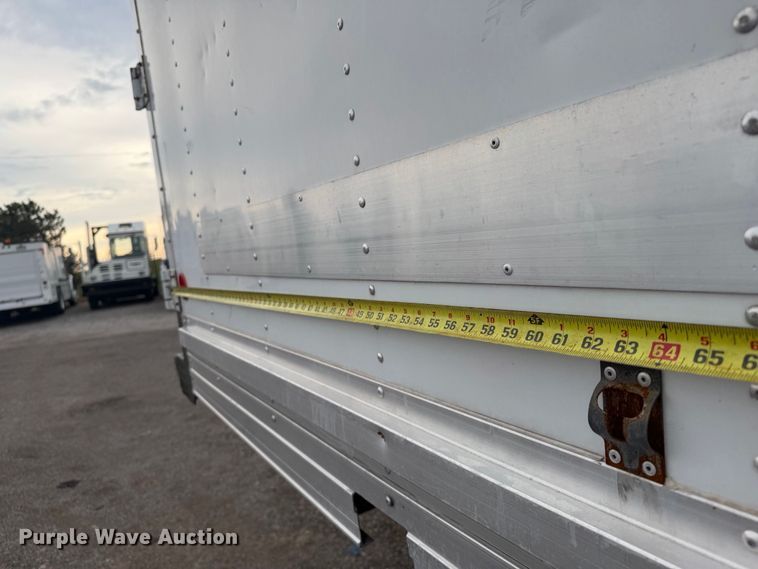 image for item FW3514 1996 Ford L8000 box truck