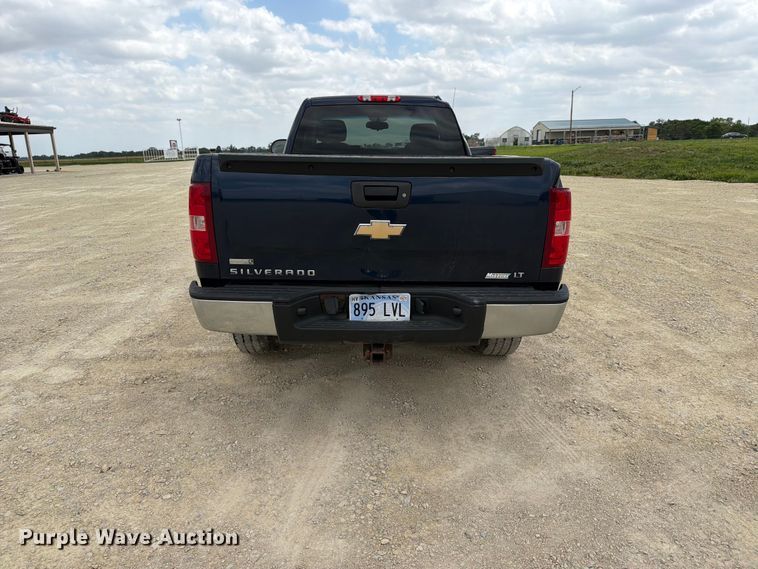 image for item NA9517 2010 Chevrolet Silverado 1500 pickup truck