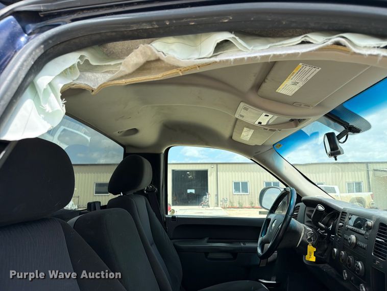 image for item NA9517 2010 Chevrolet Silverado 1500 pickup truck