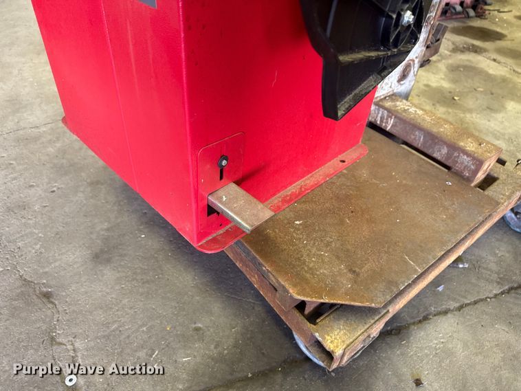 image for item ND9554 2017 Rotary VSB222H wheel balancer