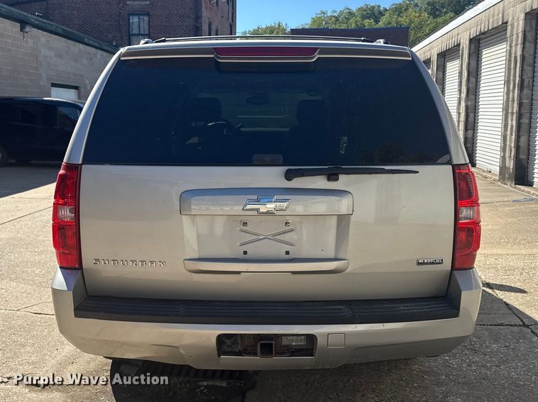 image for item ND9555 2009 Chevrolet Suburban SUV