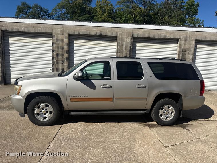 image for item ND9555 2009 Chevrolet Suburban SUV
