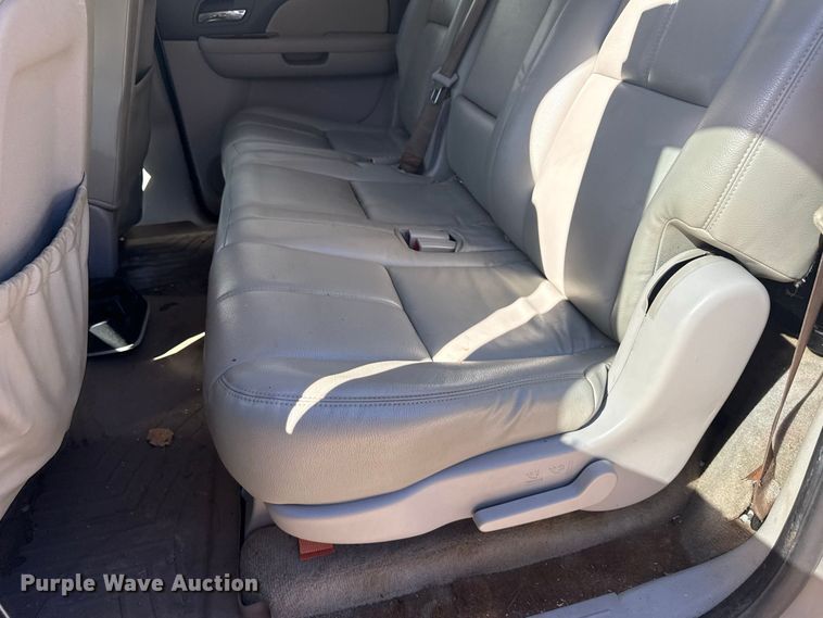image for item ND9555 2009 Chevrolet Suburban SUV