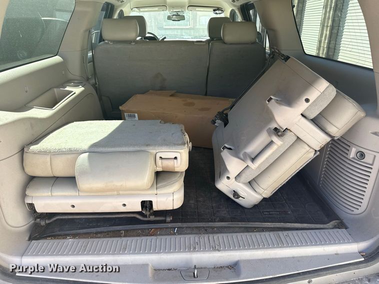 image for item ND9555 2009 Chevrolet Suburban SUV