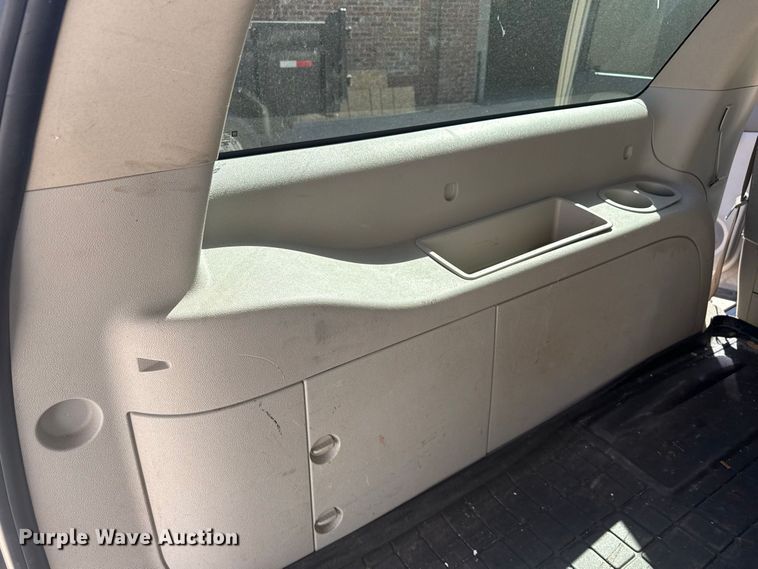 image for item ND9555 2009 Chevrolet Suburban SUV