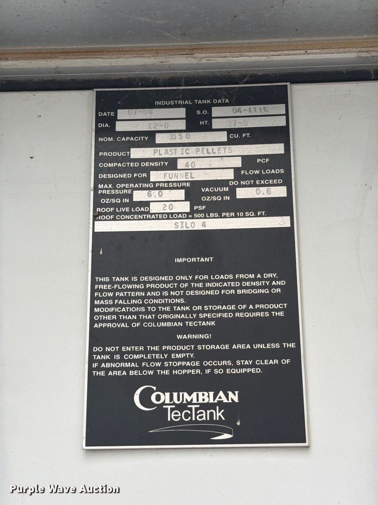 image for item NF9527 (2) Columbian TecTank silos