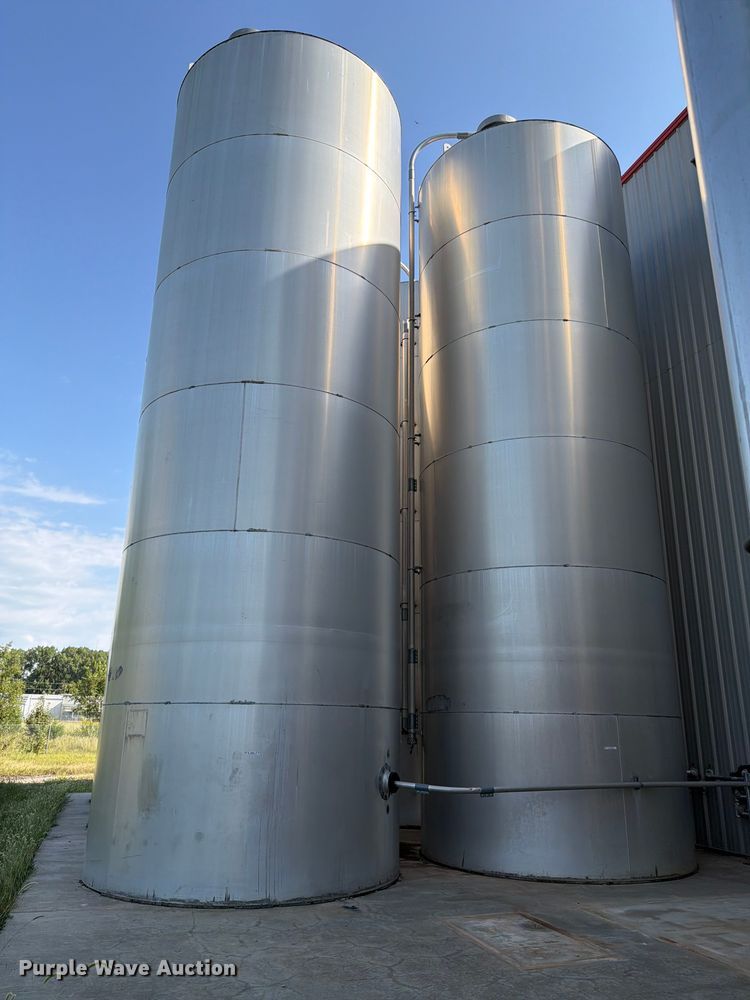 (2) Columbian TecTank silos