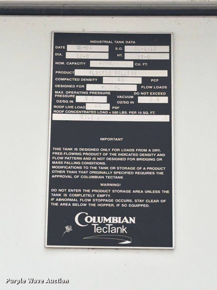 image for item NF9528 (2) Columbian TecTank silos