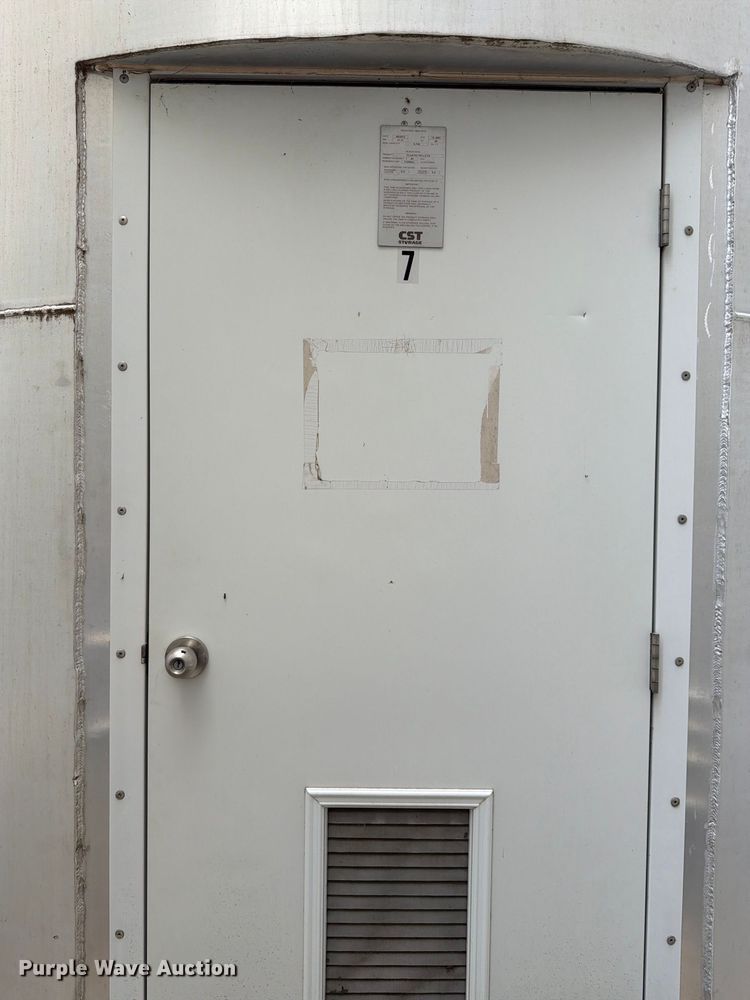 image for item NF9529 (2) CST Storage silos