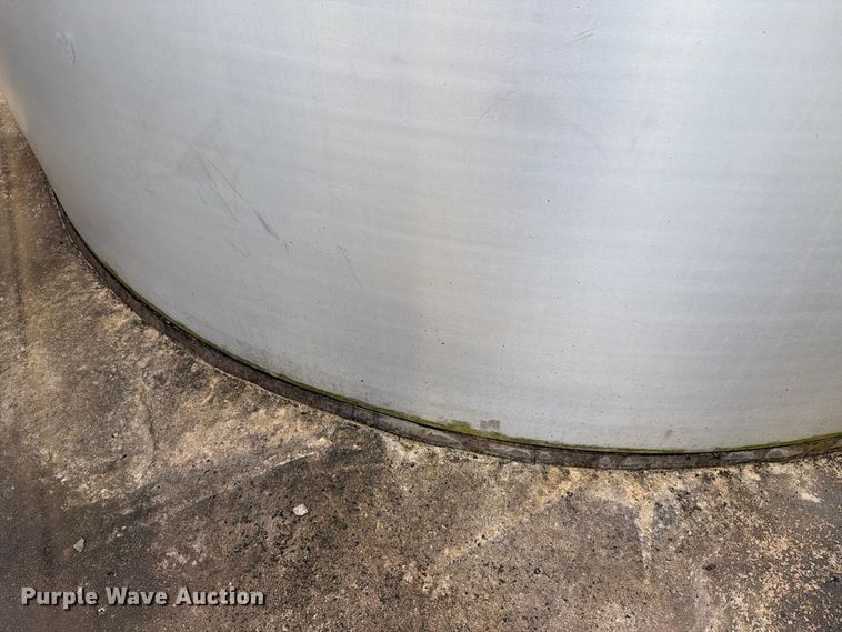 image for item NF9530 (2) CST Storage silos