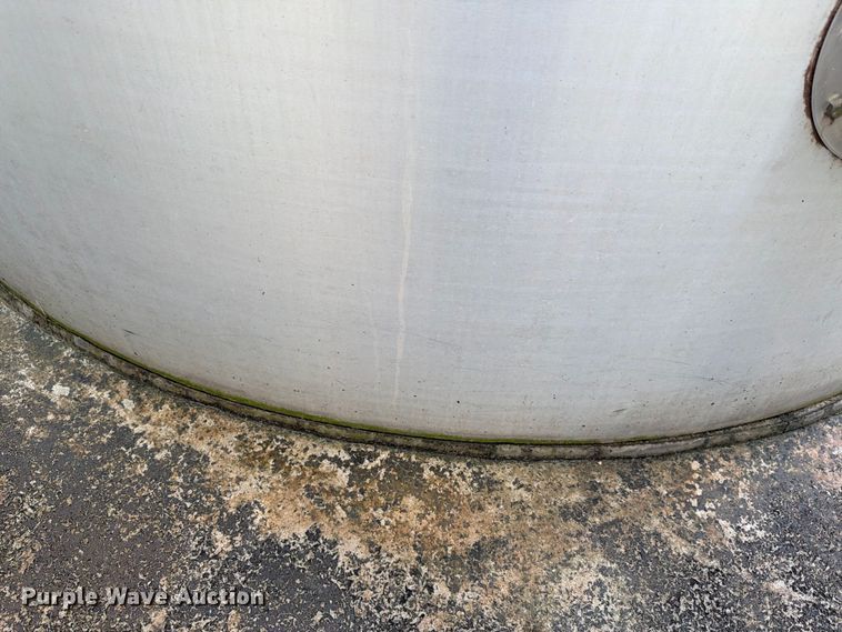image for item NF9530 (2) CST Storage silos