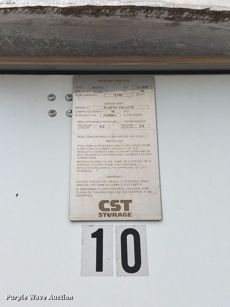 image for item NF9530 (2) CST Storage silos