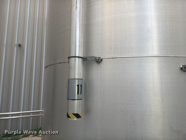 image for item NF9531 (2) CST Storage silos