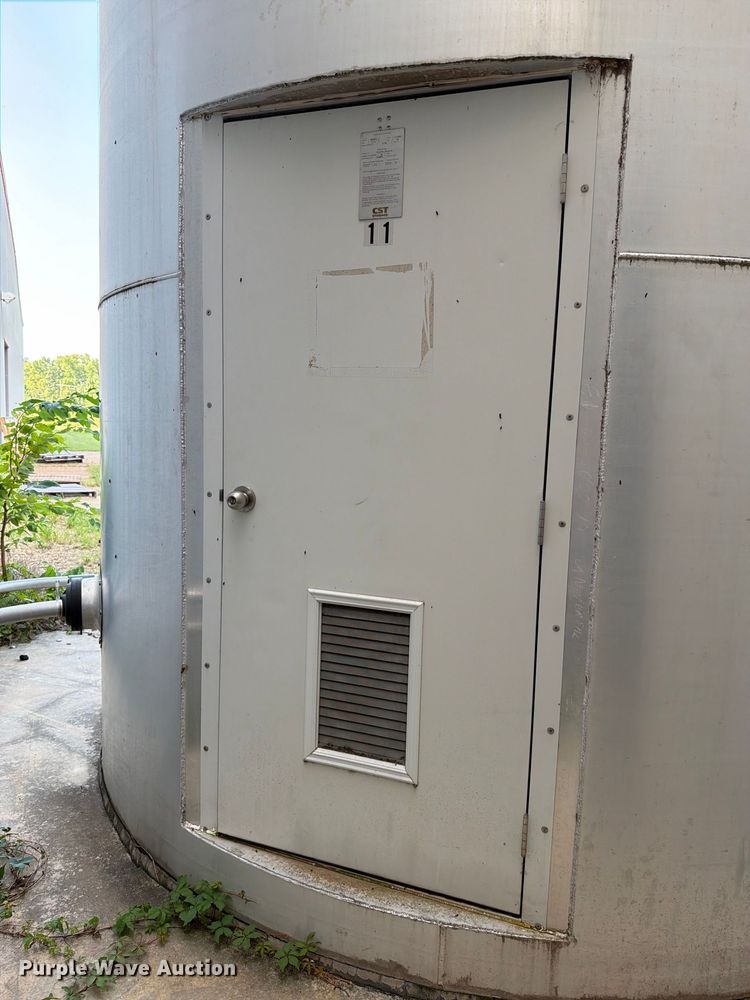 image for item NF9531 (2) CST Storage silos