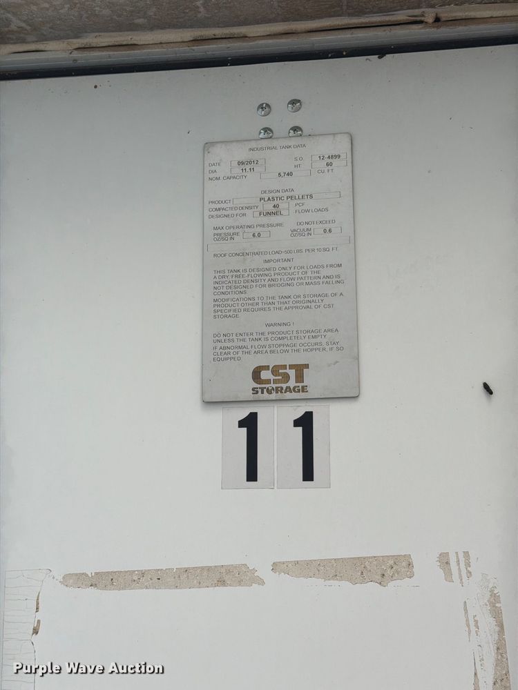 image for item NF9531 (2) CST Storage silos