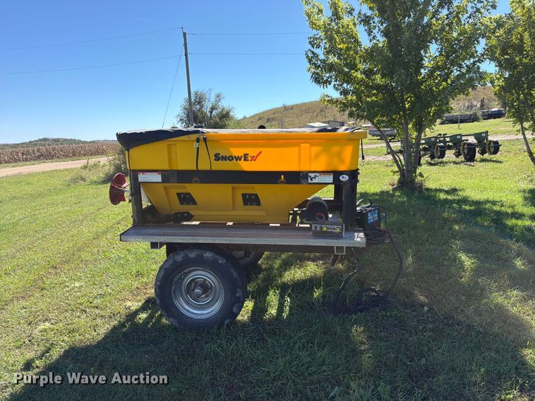 image for item NF9731 SnowEx  spreader trailer