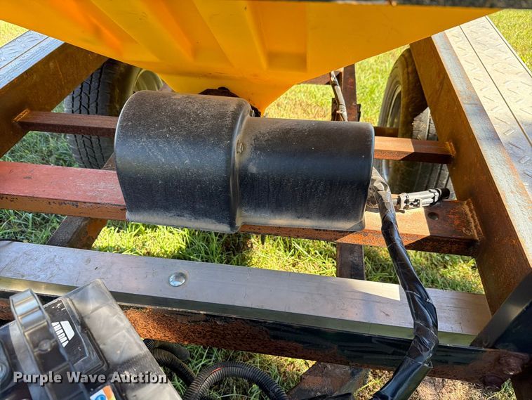 image for item NF9731 SnowEx  spreader trailer