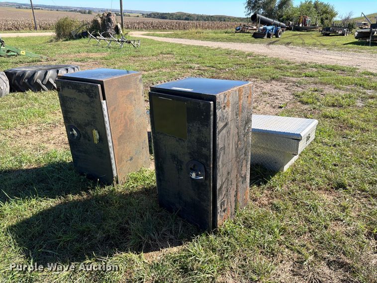 image for item NF9740 (3) toolboxes