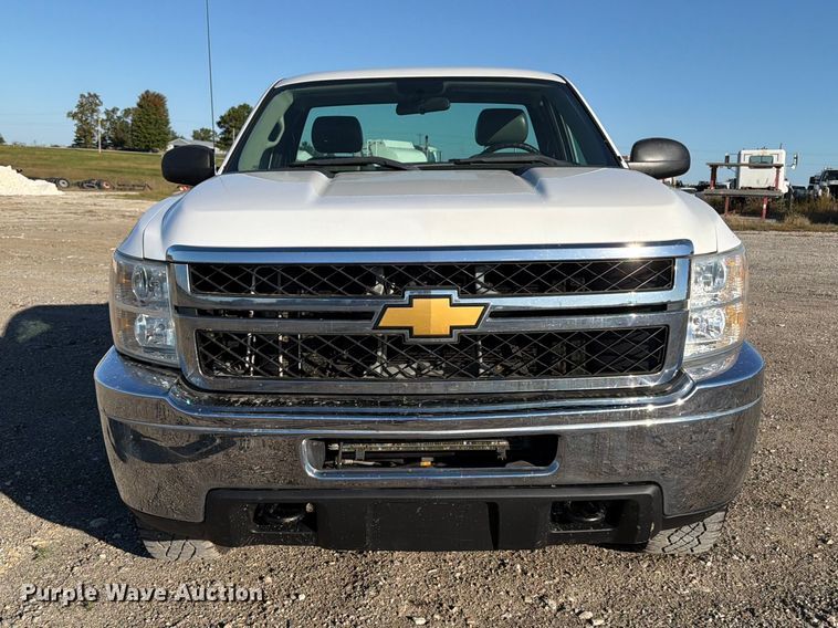 image for item OE9747 2012 Chevrolet Silverado 2500HD pickup truck