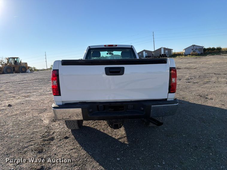 image for item OE9747 2012 Chevrolet Silverado 2500HD pickup truck