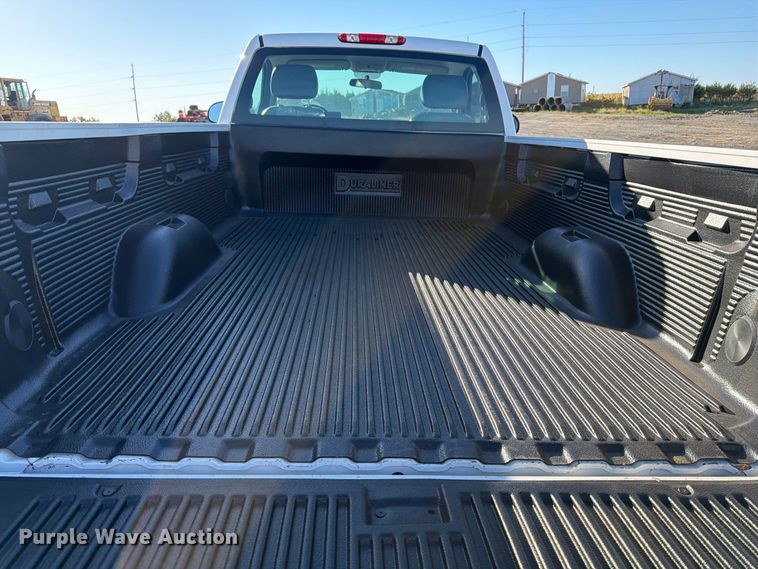 image for item OE9747 2012 Chevrolet Silverado 2500HD pickup truck