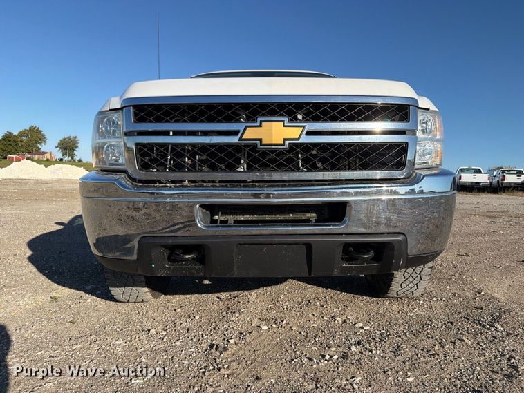 image for item OE9747 2012 Chevrolet Silverado 2500HD pickup truck
