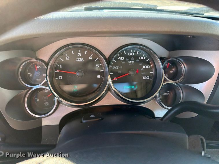 image for item OE9747 2012 Chevrolet Silverado 2500HD pickup truck