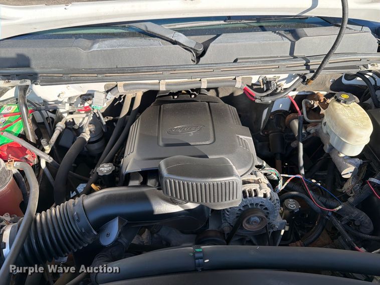 image for item OE9747 2012 Chevrolet Silverado 2500HD pickup truck