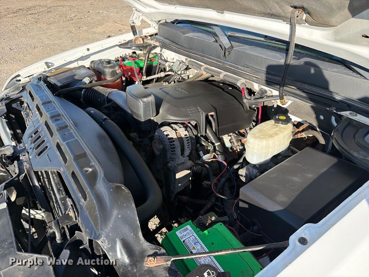 image for item OE9747 2012 Chevrolet Silverado 2500HD pickup truck