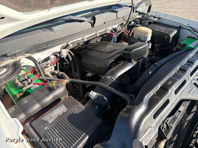 image for item OE9747 2012 Chevrolet Silverado 2500HD pickup truck