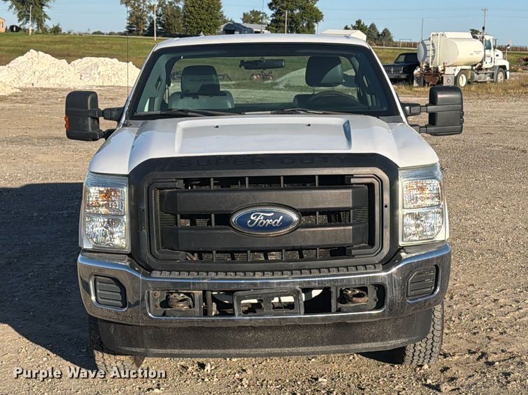 image for item OE9748 2011 Ford F350 Super Duty pickup truck