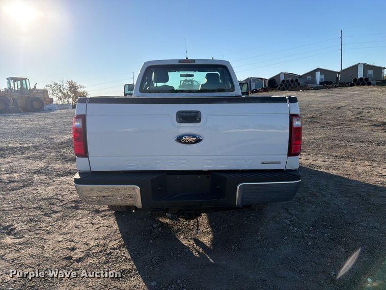 image for item OE9748 2011 Ford F350 Super Duty pickup truck