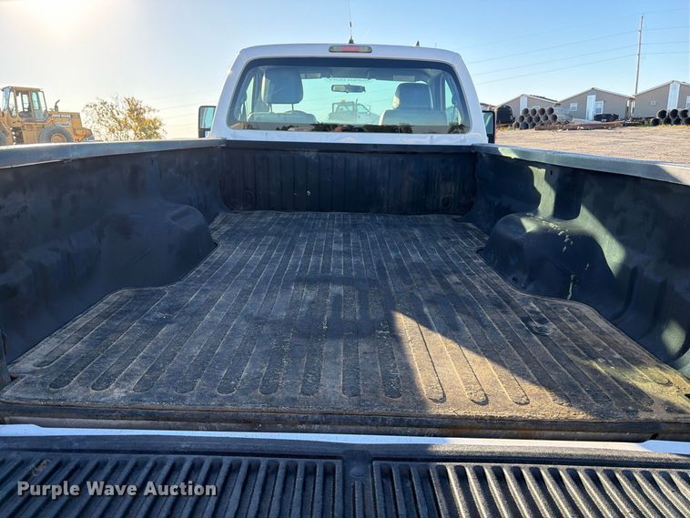 image for item OE9748 2011 Ford F350 Super Duty pickup truck