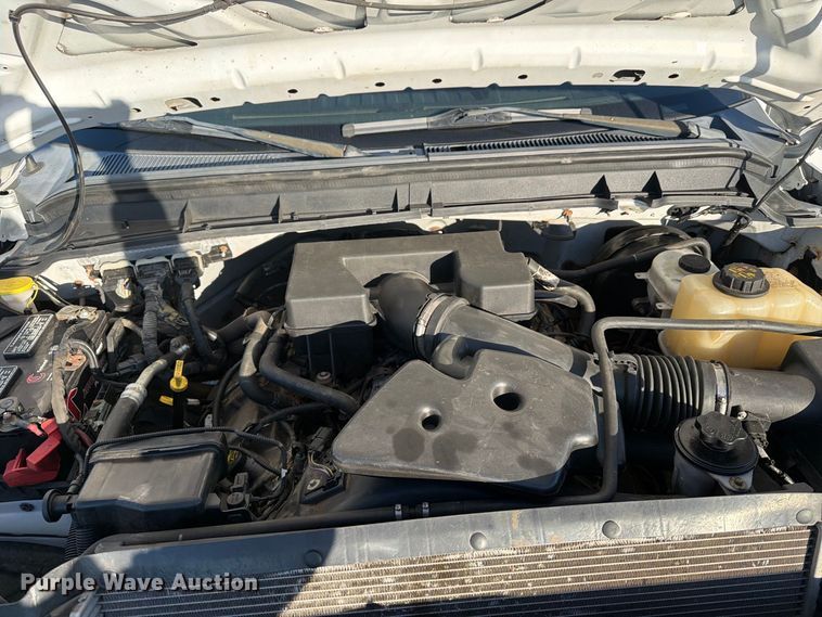 image for item OE9748 2011 Ford F350 Super Duty pickup truck