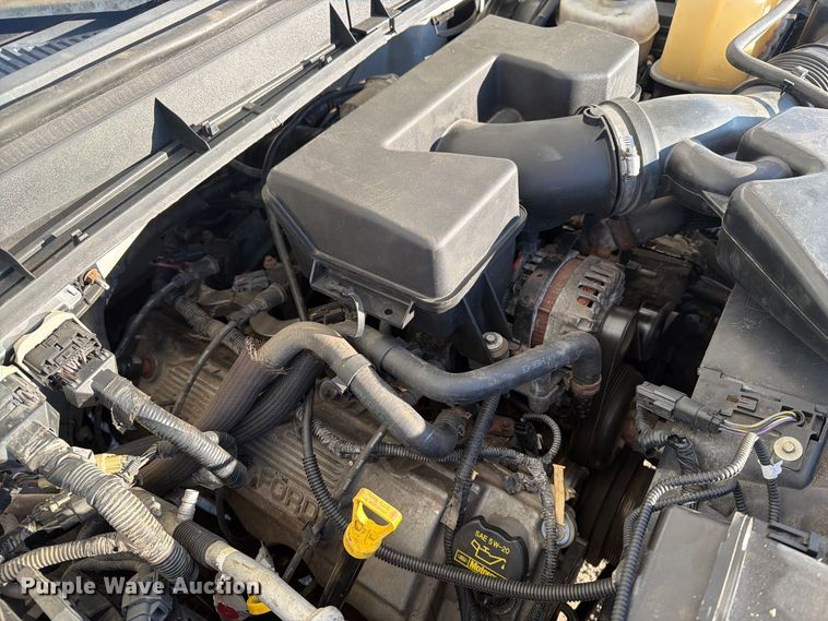 image for item OE9748 2011 Ford F350 Super Duty pickup truck