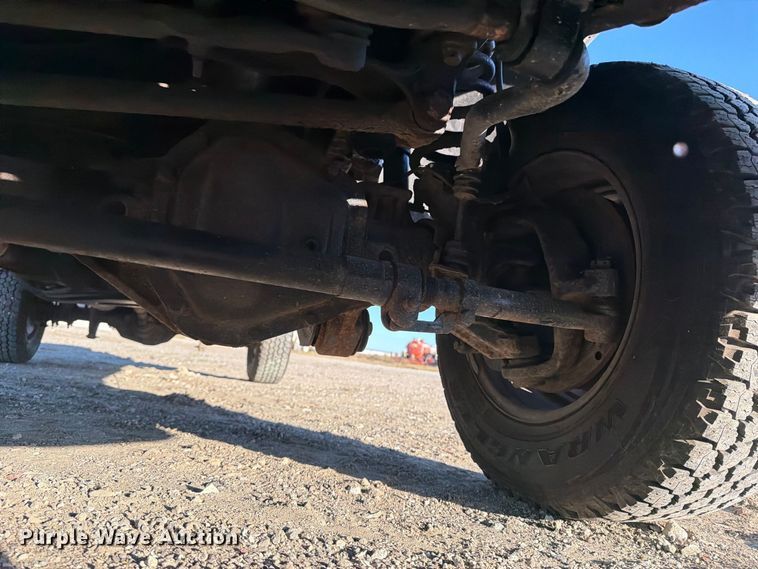 image for item OE9748 2011 Ford F350 Super Duty pickup truck