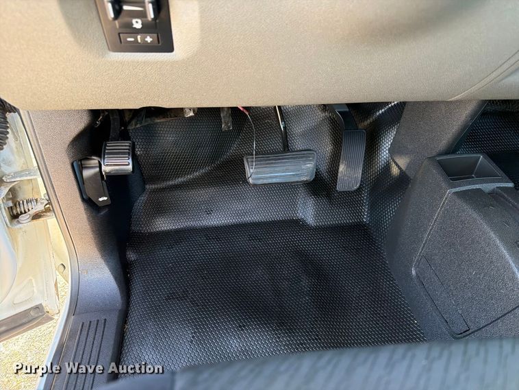 image for item OE9749 2010 Chevrolet Silverado 2500HD pickup truck