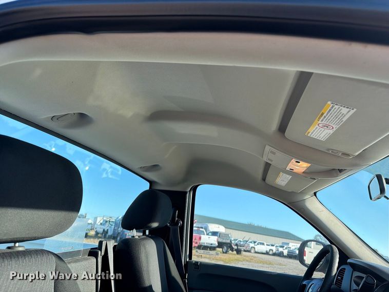 image for item OE9749 2010 Chevrolet Silverado 2500HD pickup truck