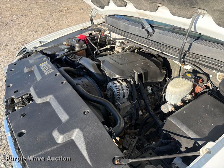 image for item OE9749 2010 Chevrolet Silverado 2500HD pickup truck