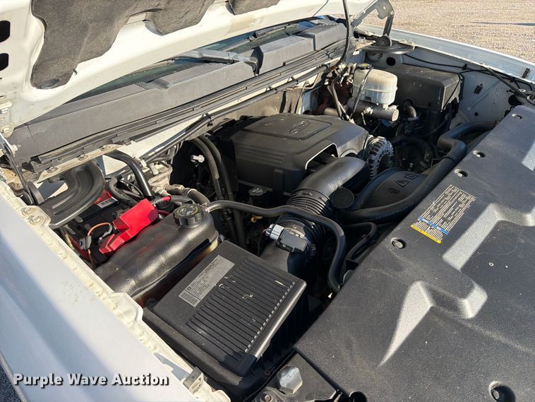 image for item OE9749 2010 Chevrolet Silverado 2500HD pickup truck