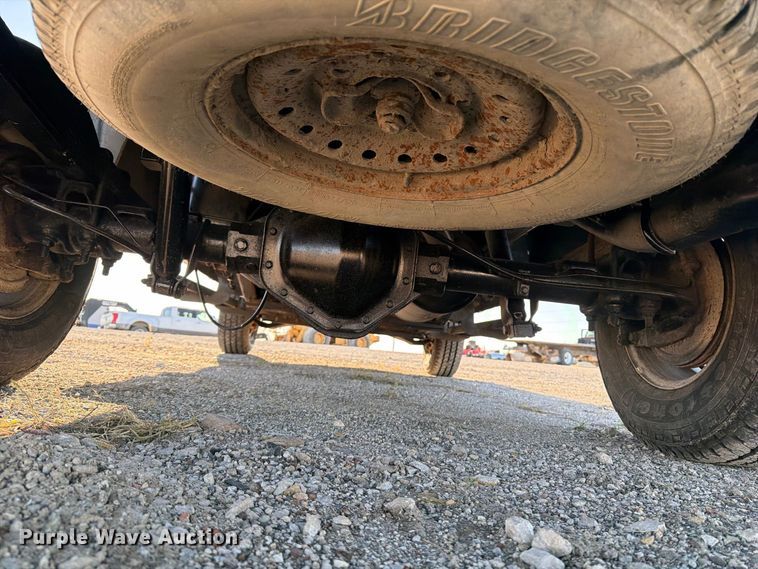image for item OE9749 2010 Chevrolet Silverado 2500HD pickup truck