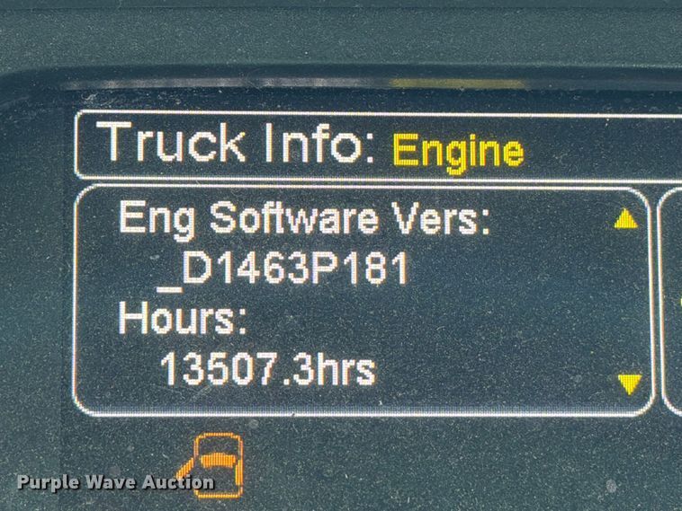 image for item YA4093 2018 Peterbilt 579 semi truck