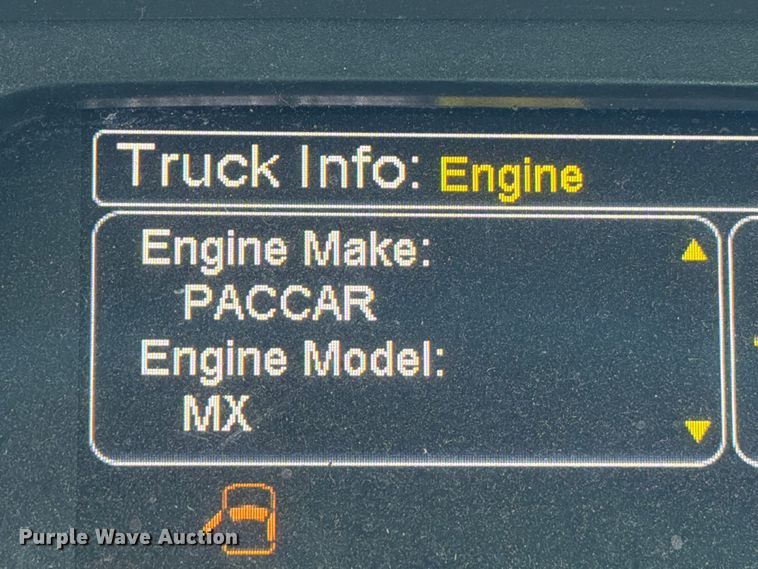 image for item YA4093 2018 Peterbilt 579 semi truck
