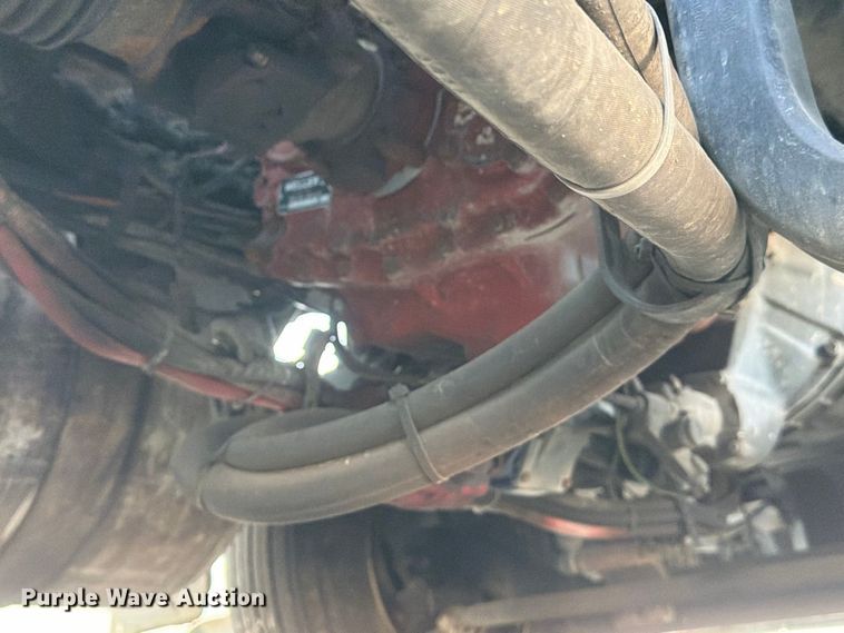 image for item YA4093 2018 Peterbilt 579 semi truck