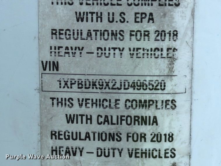 image for item YA4093 2018 Peterbilt 579 semi truck