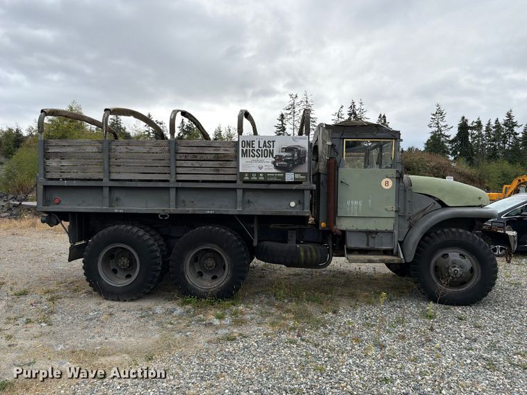 image for item YA4647 1952 GMC General flatbed truck