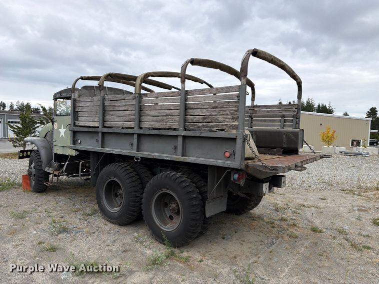 image for item YA4647 1952 GMC General flatbed truck