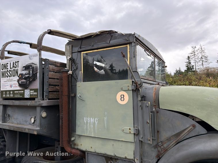 image for item YA4647 1952 GMC General flatbed truck