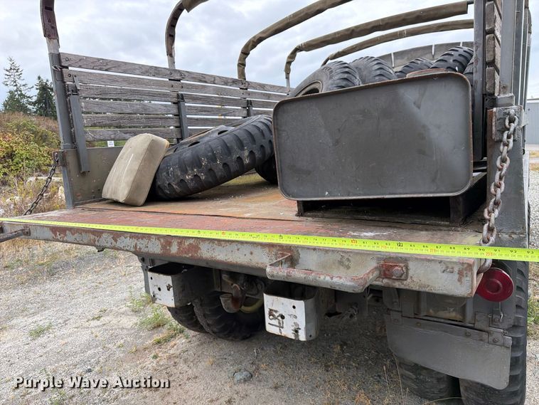 image for item YA4647 1952 GMC General flatbed truck
